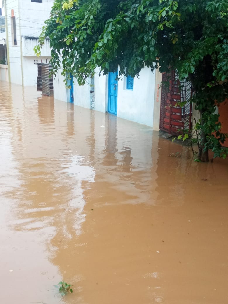 Heavy rains hit Palamuru